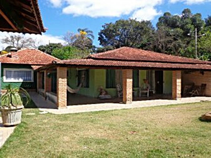 Chácara para venda possui 3.878 m² em Serrinha - Bragança Paulista - SP.